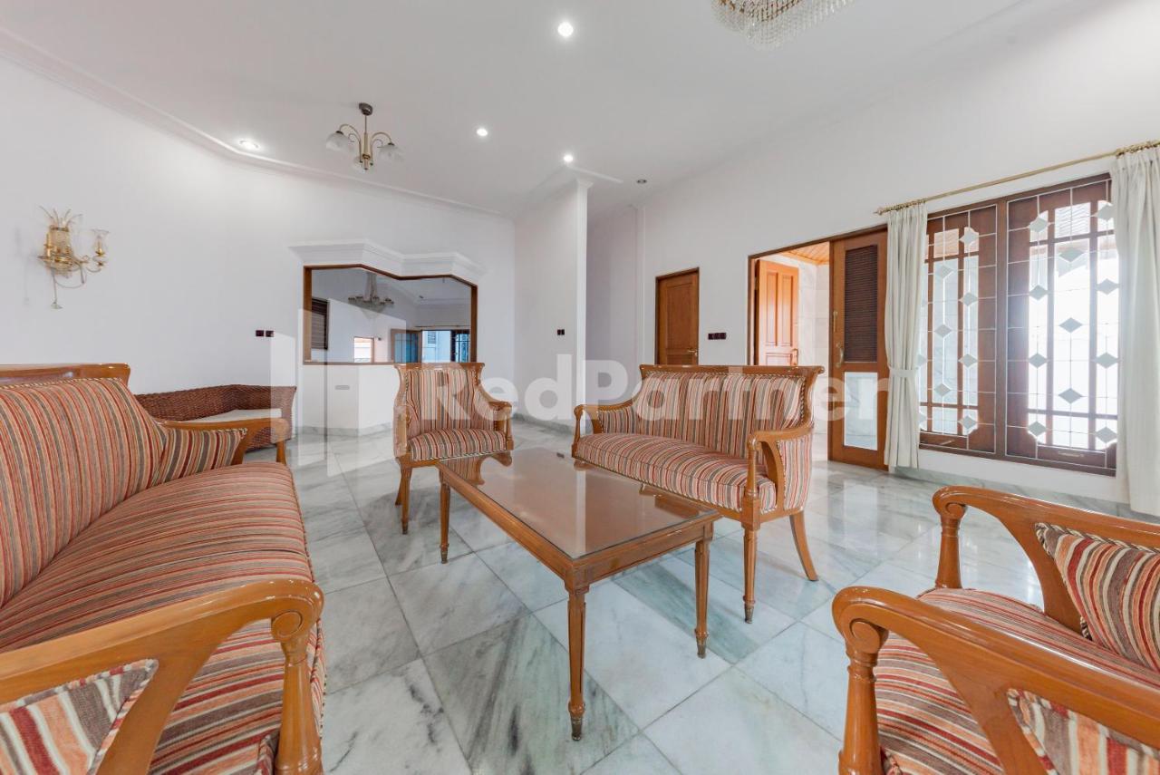 Biru Homestay Bandung Mitra Reddoorz 外观 照片