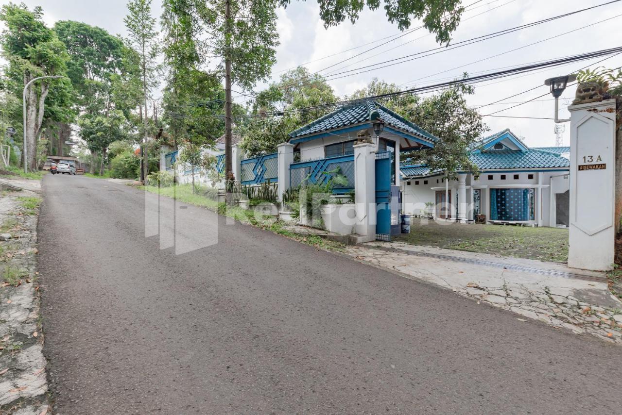 Biru Homestay Bandung Mitra Reddoorz 外观 照片